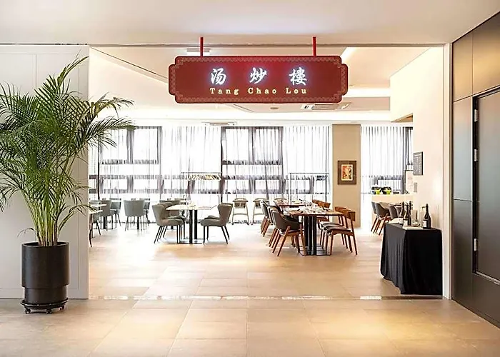 Orakai Daehakro Hotel, Bw Signature Collection Hotel 4*