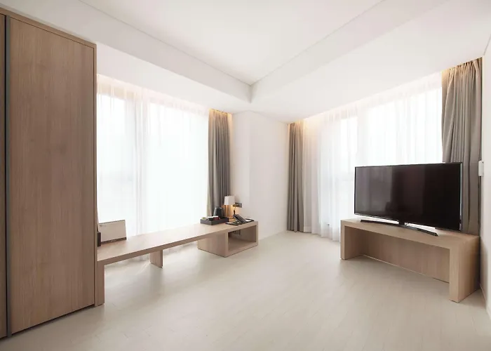 Orakai Daehakro Hotel, Bw Signature Collection Hotel 4*